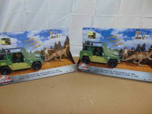 lot 6 image: 2 Packs Jurassic World Legacy Collection Isla Sorna Capture Pack 194735039906
