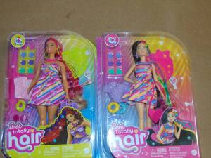 lot 26 image: 2 Pack Barbie Totally Hair Doll - Heart Themed Dress 194735014842
