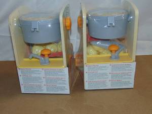 lot 48 image: 2 Pack Melissa & Doug Fun at the Fair Wooden Popcorn Popping 000772923026
