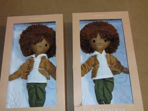 lot 60 image: 2 Pack HarperIman Aaliyah 14 Plush Doll