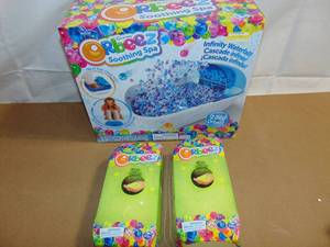 lot 102 image: Mixed Orbeez Soothing Foot Spa with Water Beads 778988365311