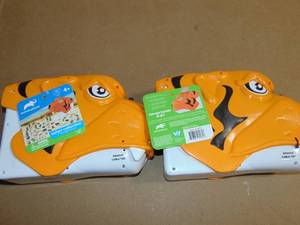 lot 131 image: 2 Pack ANIMAL PLANET Safari Collection Animal Figures w Tiger Storage Head 51 Pieces 658382411657