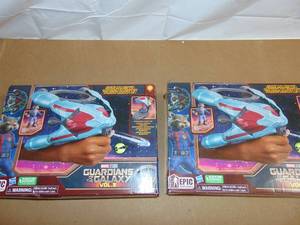 lot 197 image: 2 Pack Marvel Guardians of the Galaxy Vol. 3 Galactic 2-in-1 Spaceship with Action Figure 5010994185053