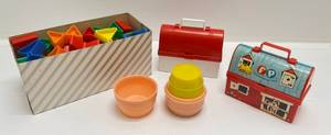 lot 22 image: Vintage Misc. Toys