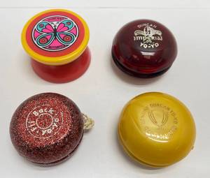 lot 29 image: 1970s YO - YOs