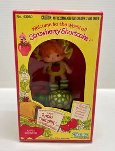 lot 84 image: 1980 Strawberry Shortcakes Friend Apple Dumplin With Tea Time Turtle Doll (NEW IN BOX)