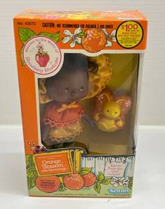 lot 88 image: 1982 Strawberry Shortcakes Friend Orange Blossom With Marmalade Doll (NEW IN BOX)