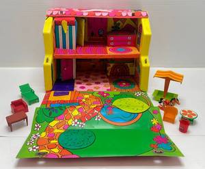 lot 90 image: 1968 Mattel Little Kiddles Talking Townhouse With Some Furniture (Voice Box Not Working)