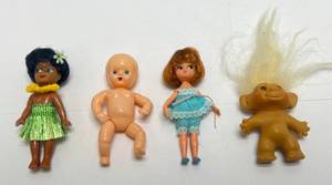 lot 101 image: 1960s Toy Dolls & Troll 4 12 And Smaller