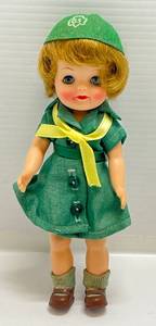 lot 115 image: 1965 Effanbee Fluffy Brownie Girl Scouts Doll 8