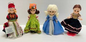 lot 116 image: Vintage Madame Alexander Dolls And Morew 8