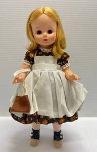 lot 118 image: 1965 Madame Alexander Doll Little Orphan Annie 13 12