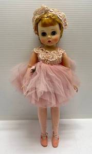 lot 125 image: 1950s-60s Madame Alexander Doll Ballerina 17