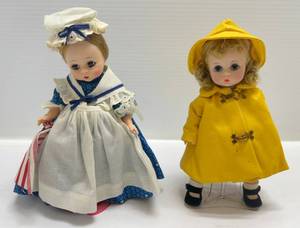 lot 132 image: 1960s Madame Alexander Doll Rainy Day & Betsy Ross 7