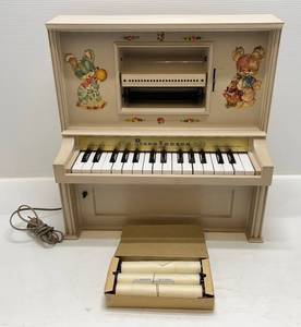 lot 242 image: 1960 J. Chein & Co. Childs Player Lodeon Player Piano (RARE) Decorative Tan With Music Reels (WORKS PERFECTLY) 20W x 20T x 10D