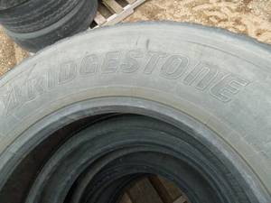 Pallet Bridgestone Tires 29575R22.5