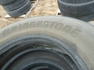 Pallet Bridgestone Tires 29575R22.5