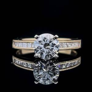 1.30ct Round Brilliant Cut Diamond Solitaire Center & Princess Cut Diamond Channel Engagement Ring in 14k Yellow Gold - Beautiful Milgrain Beaded Edges, VS ClarityE-F Color $4,250 Retail VIDEO