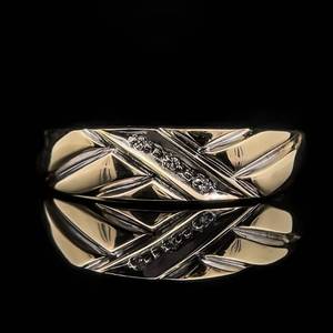 Diamond Three-Stone Engrave Detail Band in 14k Two-Tone White & Yellow Gold