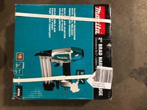 Makita Pneumatic 18-Gauge 2 in. Brad Nailer  Customer Returns See Pictures
