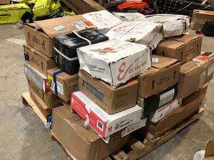 Pallet of Mixed Assorted Flooring Various Models and Conditions  Customer Returns See Pictures