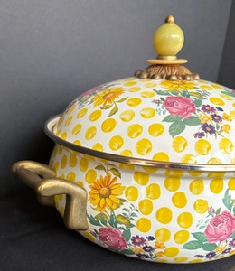 lot 59 image: MacKenzie-Childs Buttercup Floral Polka Dot Sauce Pan