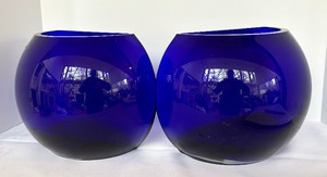 lot 86 image: Pair of Cobalt Blue Flat Back Decorative Vases