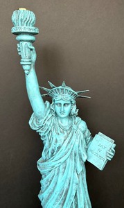 lot 87 image: Statue of Liberty Water Fountain