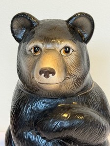 lot 106 image: Eddie Bauer Bear Vintage Cookie Jar