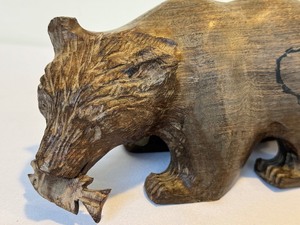 lot 100 image: Wooden Carved Bear Figurine