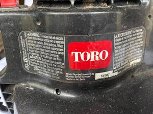 lot 302 image: Toro  Electric Super Blower Model 51587
