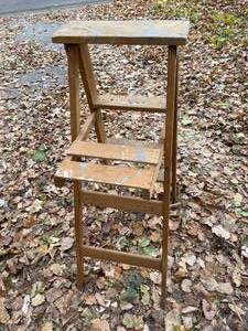 lot 312 image: Wooden Step Ladder