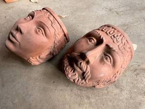 lot 328 image: Terra Cotta Garden  Patio Lot