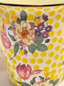 lot 273 image: Mackenzie-Childs Buttercup Ice Bucket- New