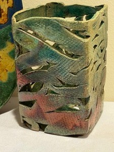 lot 358 image: Two Artisan Pottery Pieces