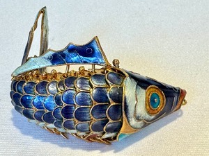 lot 179 image: Articulated Enamel Fish Pendant