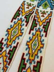 lot 235 image: Native American Beaded Item