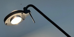 lot 206 image: Adjustable Height Floor Lamp