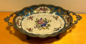 lot 343 image: Asian Porcelain and Brass Dish