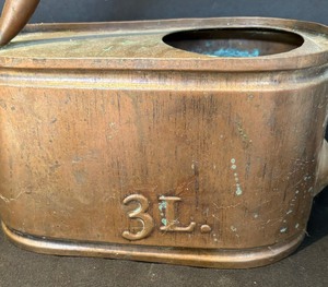 lot 396 image: Vintage 3 Liter Watering Can