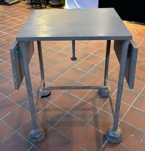 lot 499 image: Vintage Folding Metal Utility Table