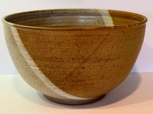 lot 452 image: Artisan Created Pottery Bowl