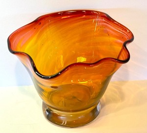 lot 454A image: Artisan Hand Blown Art Glass Amberina Colored Vase