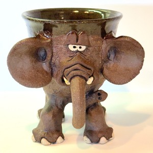 lot 436 image: Whimsical Elephant Figurine Pottery Mug