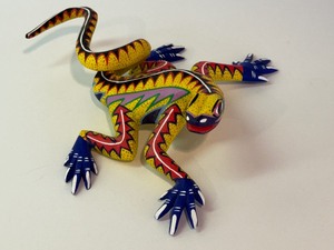 lot 441 image: Hand Painted Lizard Figurine by Ramon Morales