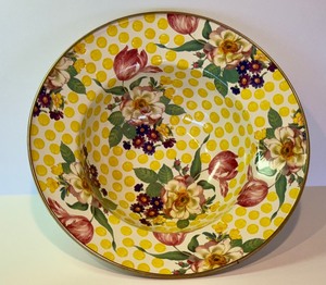 lot 433 image: Mackenzie-Childs Buttercup Yellow Dot Enamel Serving Bowl