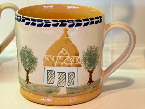 lot 427 image: Four Nicholas Mosse Churchill Pottery Mugs