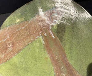 lot 278 image: Gorgeous Artisan Made Footed Pottery Plate