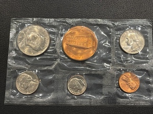lot 63 image: 1981 Denver Mint Set