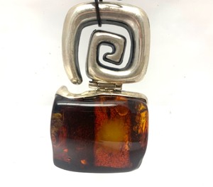 Large Natural Amber &amp Sterling Silver Pendant Necklace